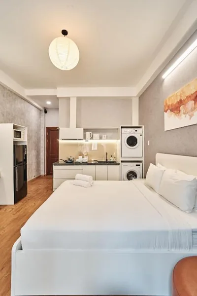 S Lux Apartment 5 mins walking in central – Foto’s 3